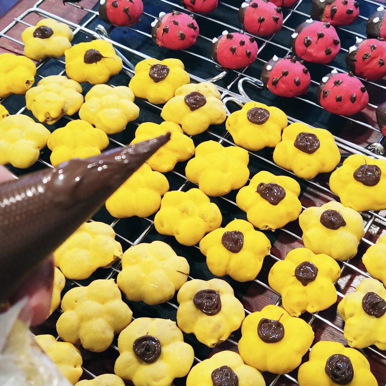 Mars en Douceur : Les Coulisses de Nos Biscuits Ludiques 🍪